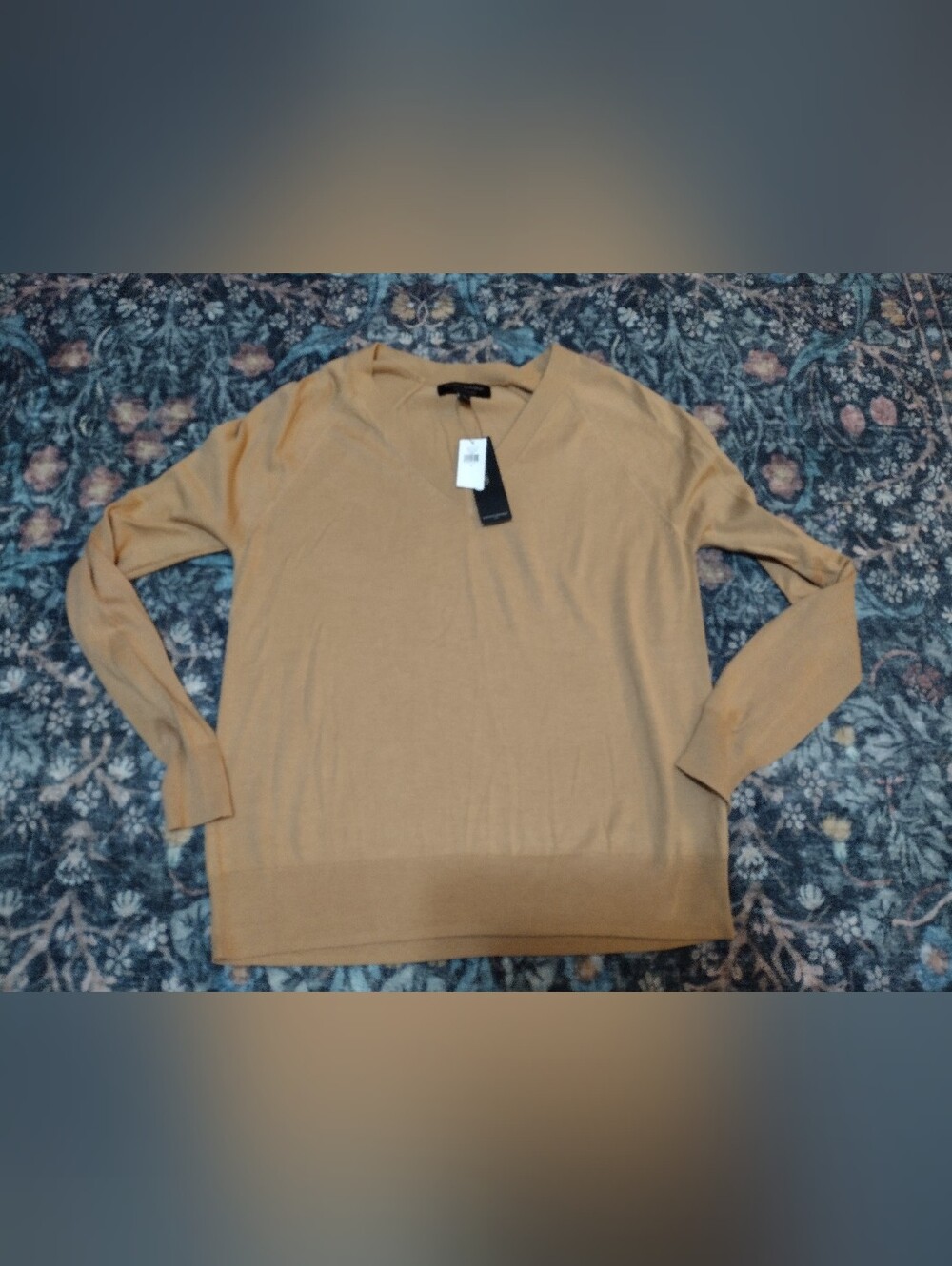 NEW banana Republic Forever Sweater Vneck